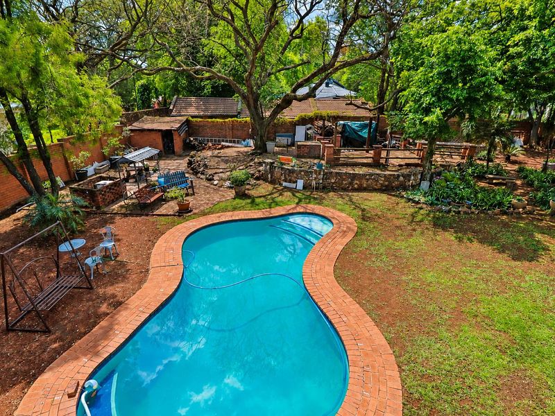 Lovely Family Home in Boomed Off Irene. - Photo 2