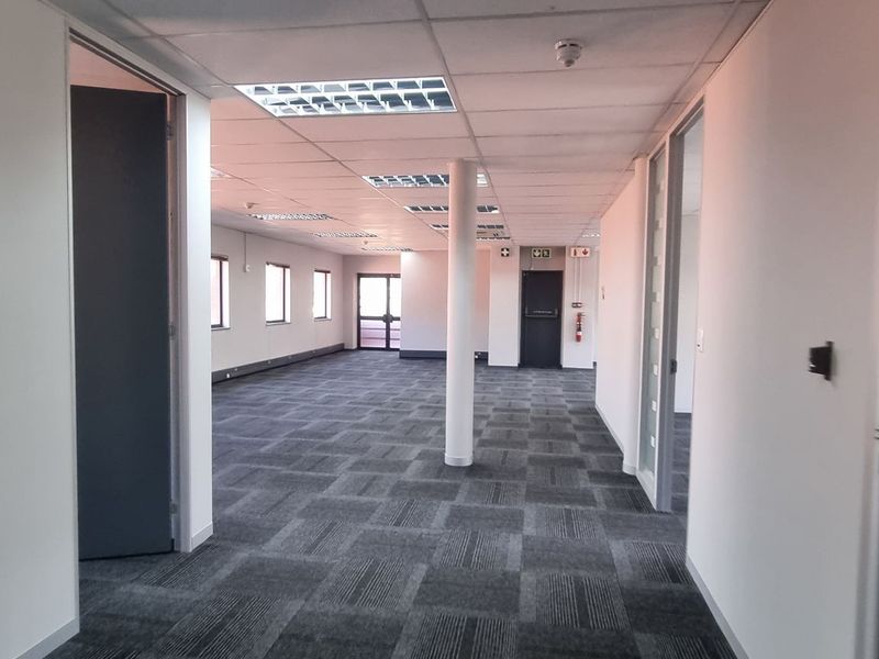 3 229m2 Waterfall Midrand Office/Warehouse Block To Let - Photo 6