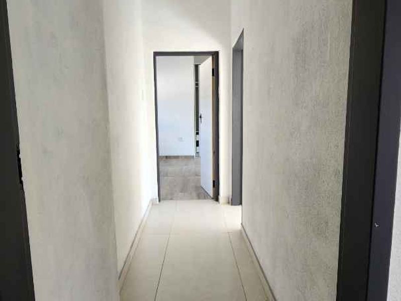 3 Bedroom Home For Sale - Photo 9