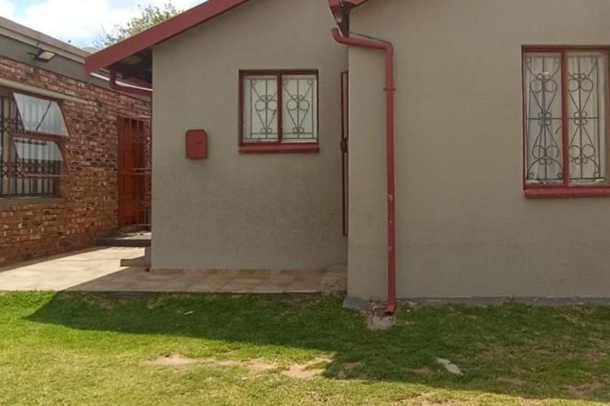 Investment property for sale - Photo 2