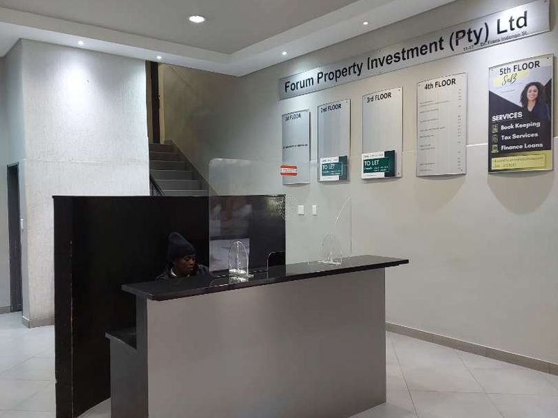 Exclusive Retail & Office Property in Windhoek CBD! - Photo 4