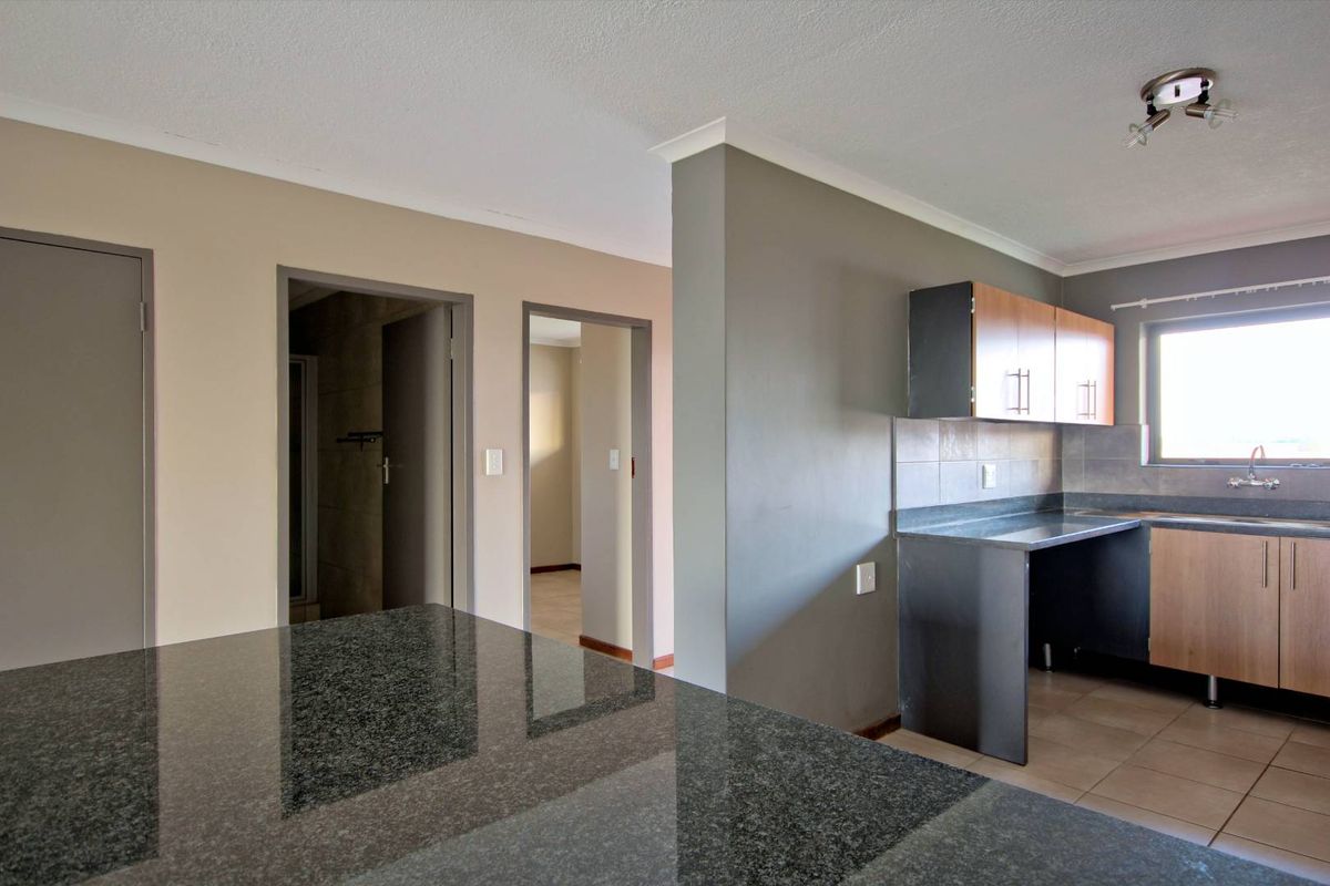 SPECIAL OFFER: 50% OFF FIRST MONTH'S RENT! Limited time offer! - Photo 5