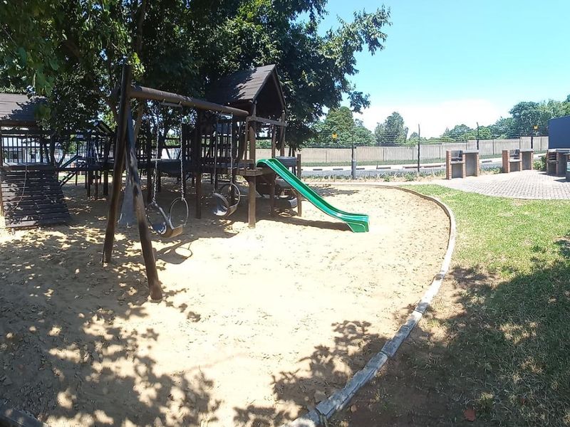 2 Bedroom 2 bathroom home for rent in Sandton(fourways) - Photo 6