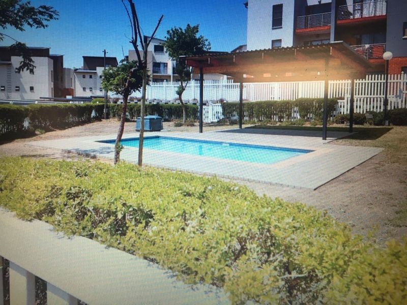 3 Bedroom ground floor unit - Photo 2