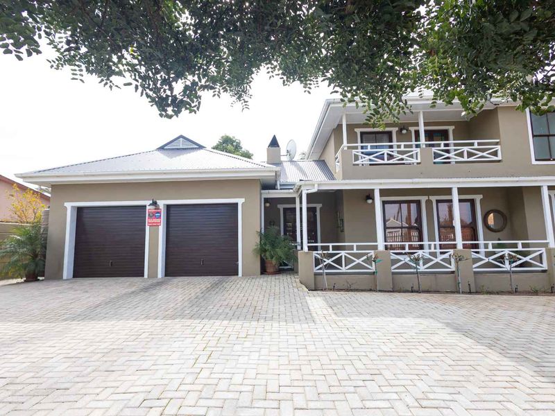 4 Bedroom house / guesthouse for sale in Panorama, Malmesbury - Photo 2