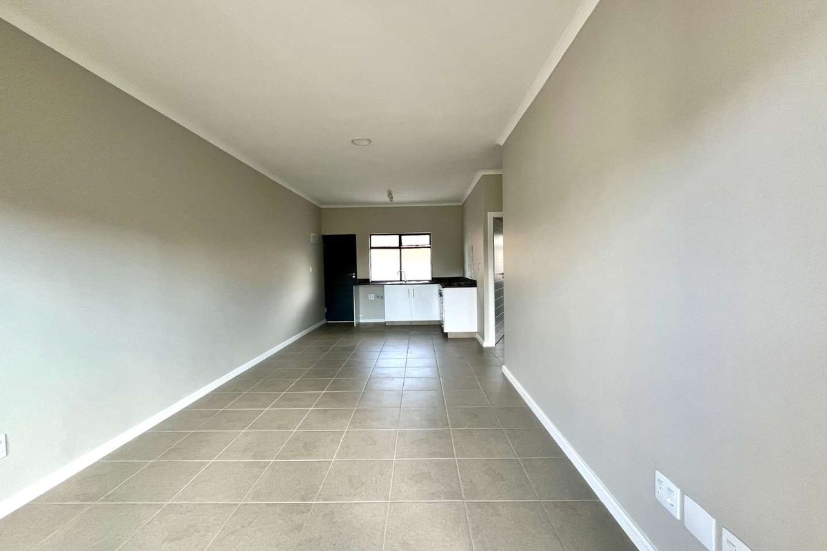 Brand New 2-Bed Apartment in The Woods Estate – Waterfall - Photo 3