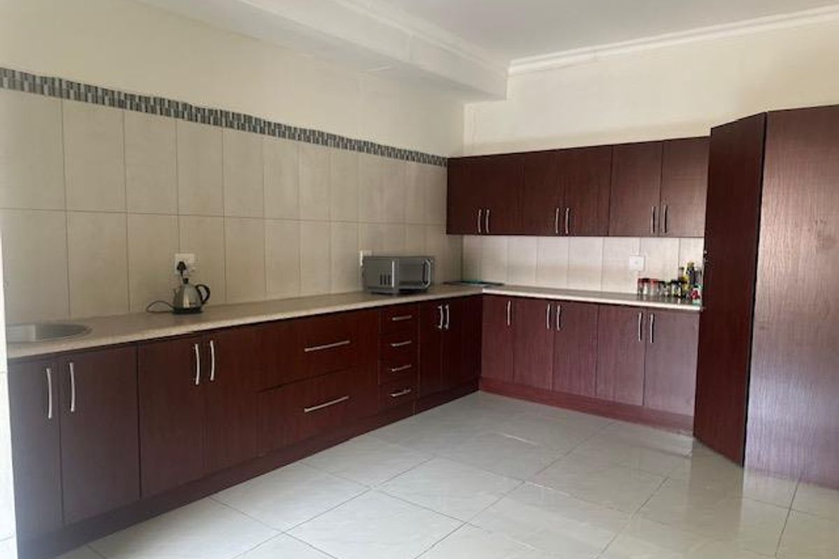 Income Generator in the Heart of Education Hub – Steps from Grey & Eunice! - Photo 2