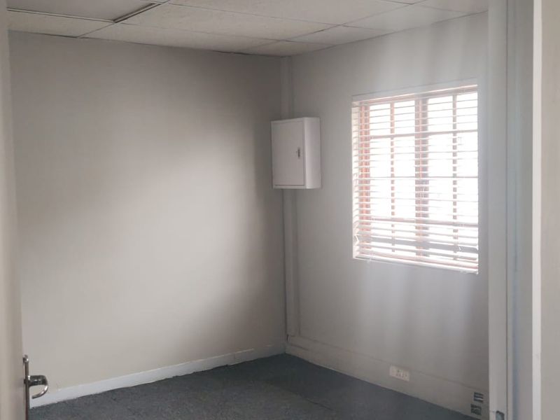 Prime Office Space in Gallagher Business Exchange - Photo 10