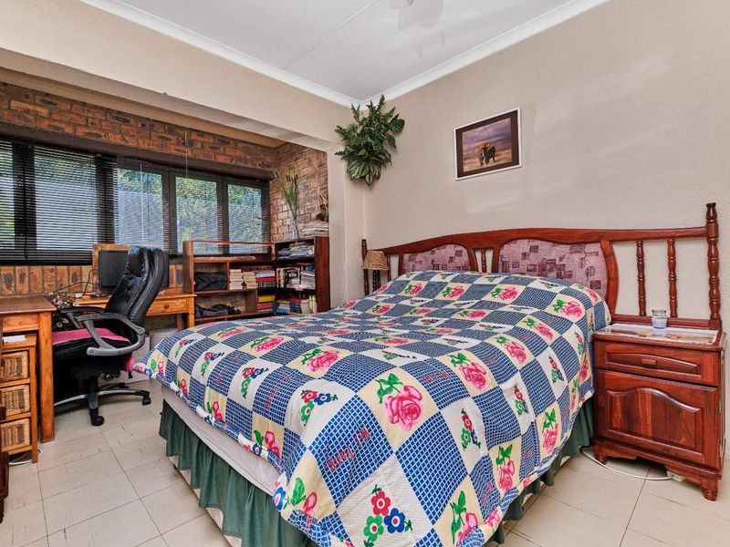 Be part of this exclusive complex next to the Boskruin koppie. - Photo 10