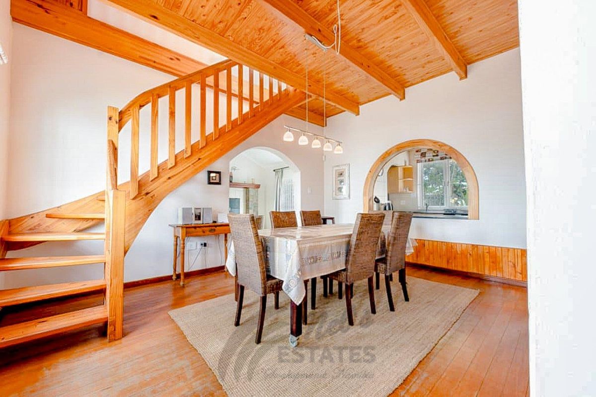 Furnished Home with Sea Views For Sale in Vineta - Photo 2