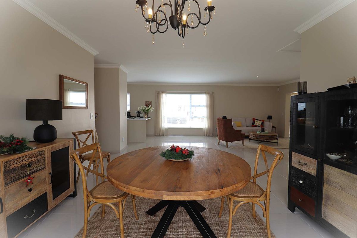 Modern One-Level Coastal Townhouse with Private Garden for Sale in Swakopmund, Namibia - Photo 2