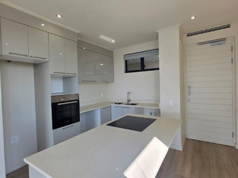 Spacious 2-Bedroom Corner Apartment in Shoreline Retirement Estate (50+ Lifestyle) - Photo 3