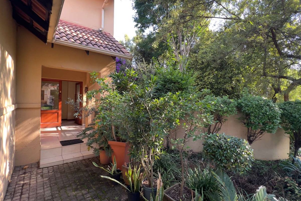 Full title townhouse - Photo 4