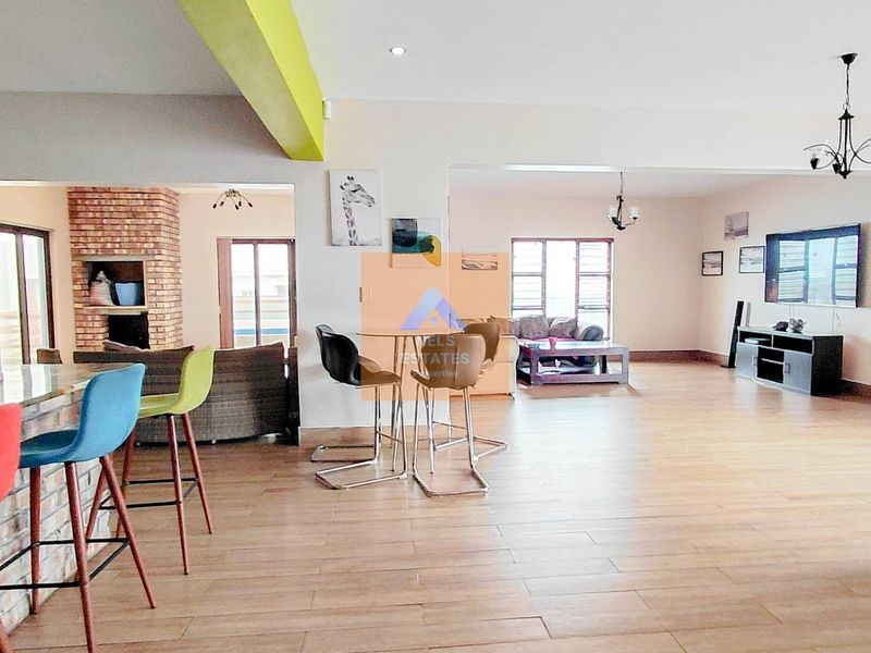 House For Sale in Mile 4, Swakopmund - Photo 2