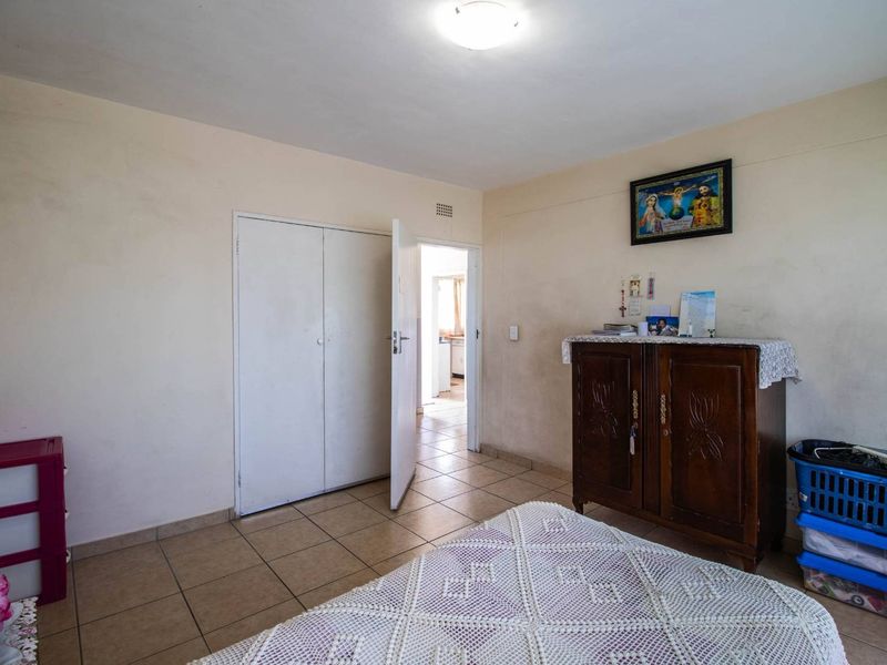 Neat 2 Bedroom, 1 Bathroom Flat - Photo 5