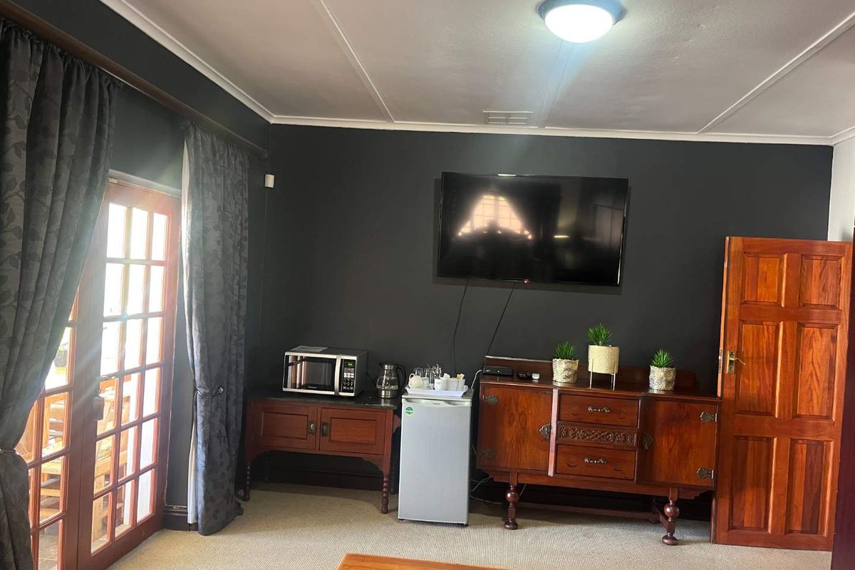 Calling All Entrepreneurs – Exceptional Guesthouse Opportunity! - Photo 4