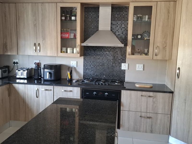 Elevated Living in Elisenheim - A Double Story Dream Home - Photo 10