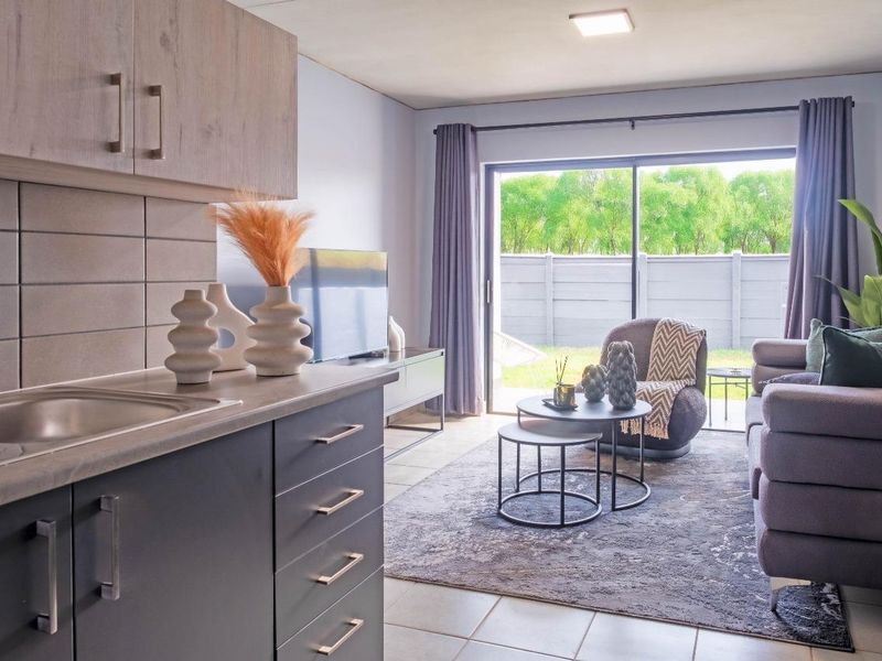 Brand New 2 Bed 2 Bathroom ultra-modern Apartment. Invest now!t! - Photo 9