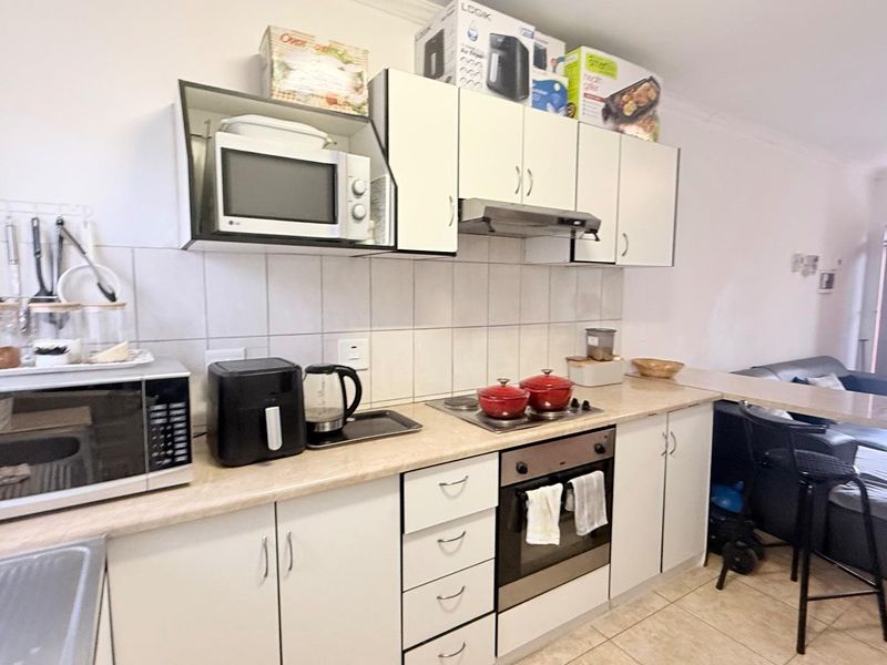 NEAT APARTMENT FOR A STARTER - Photo 6