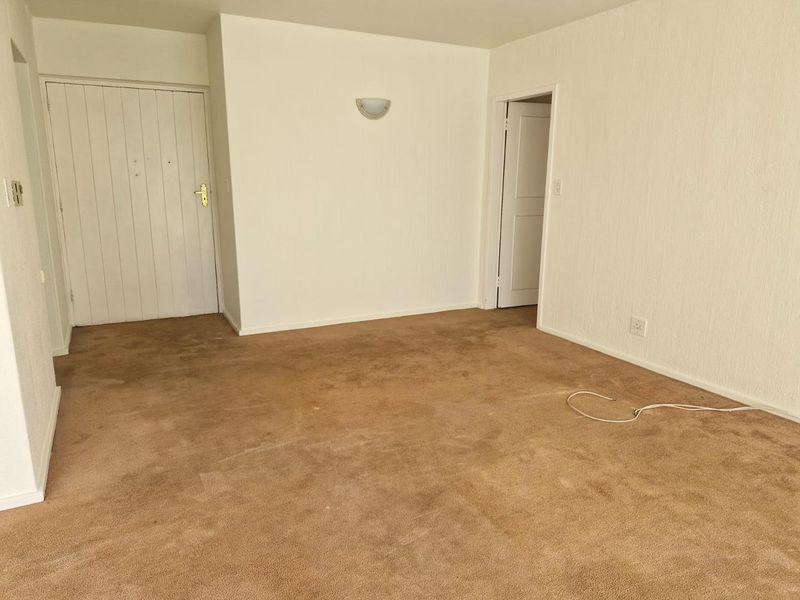 Calling over 50’s for a bright and light 2 bedroom unit at The Manor - Photo 5