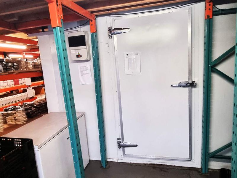 Double Volume Industrial Warehouse in Secure Complex - Photo 10