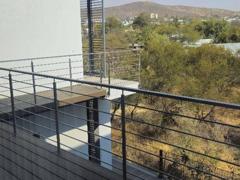 Exclusive First-Class Living Townhouse - Photo 2