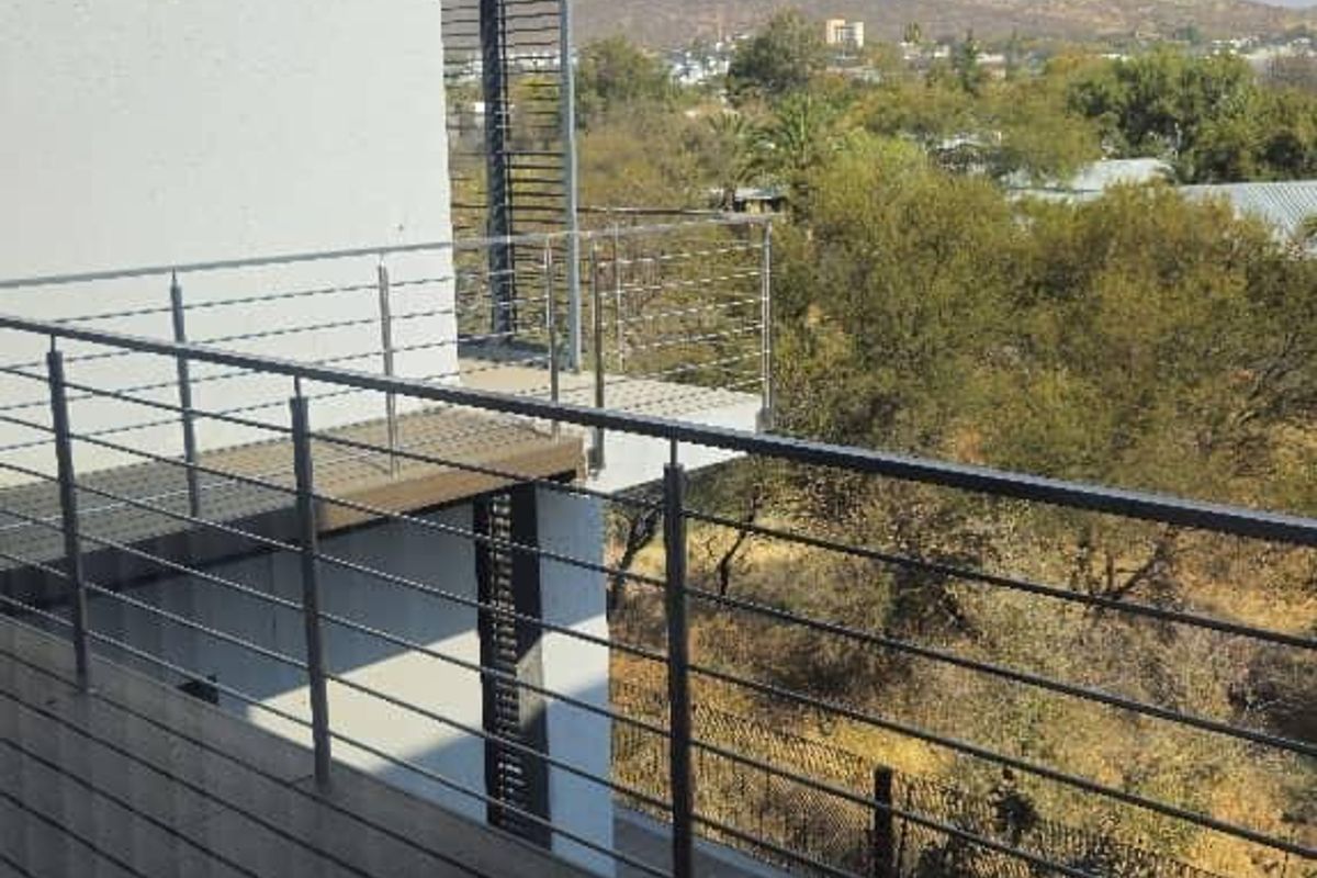 Exclusive First-Class Living Townhouse - Photo 2