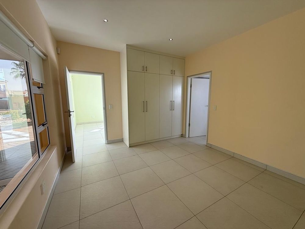 Flatlet/ground floor en-suite room