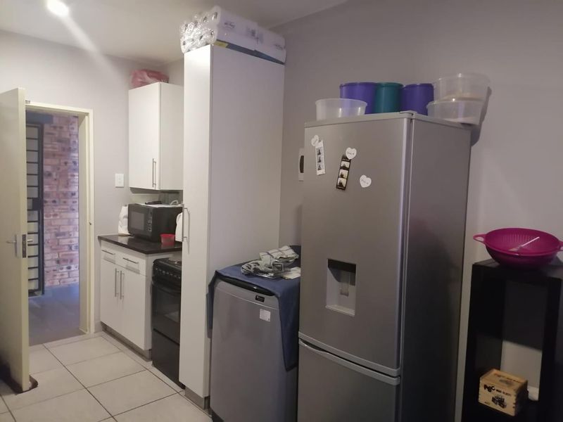 Ground floor Apartment R 575 000 -Eagles@Riverside - Photo 9