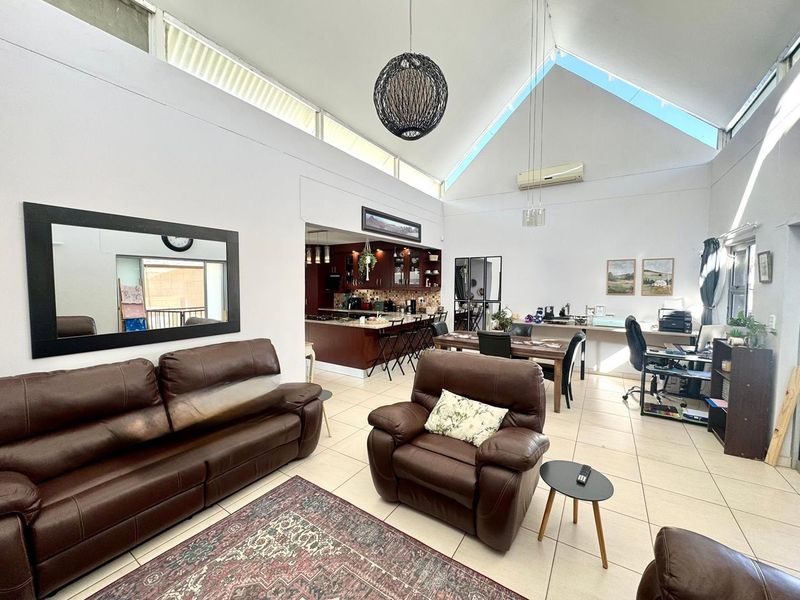 3 Bedroom House For Sale in Elisenheim - Photo 9
