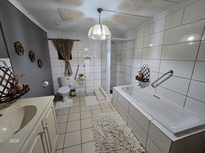 Exceptional Guesthouse: Luxury and Convenience in a Prime Location - Photo 4