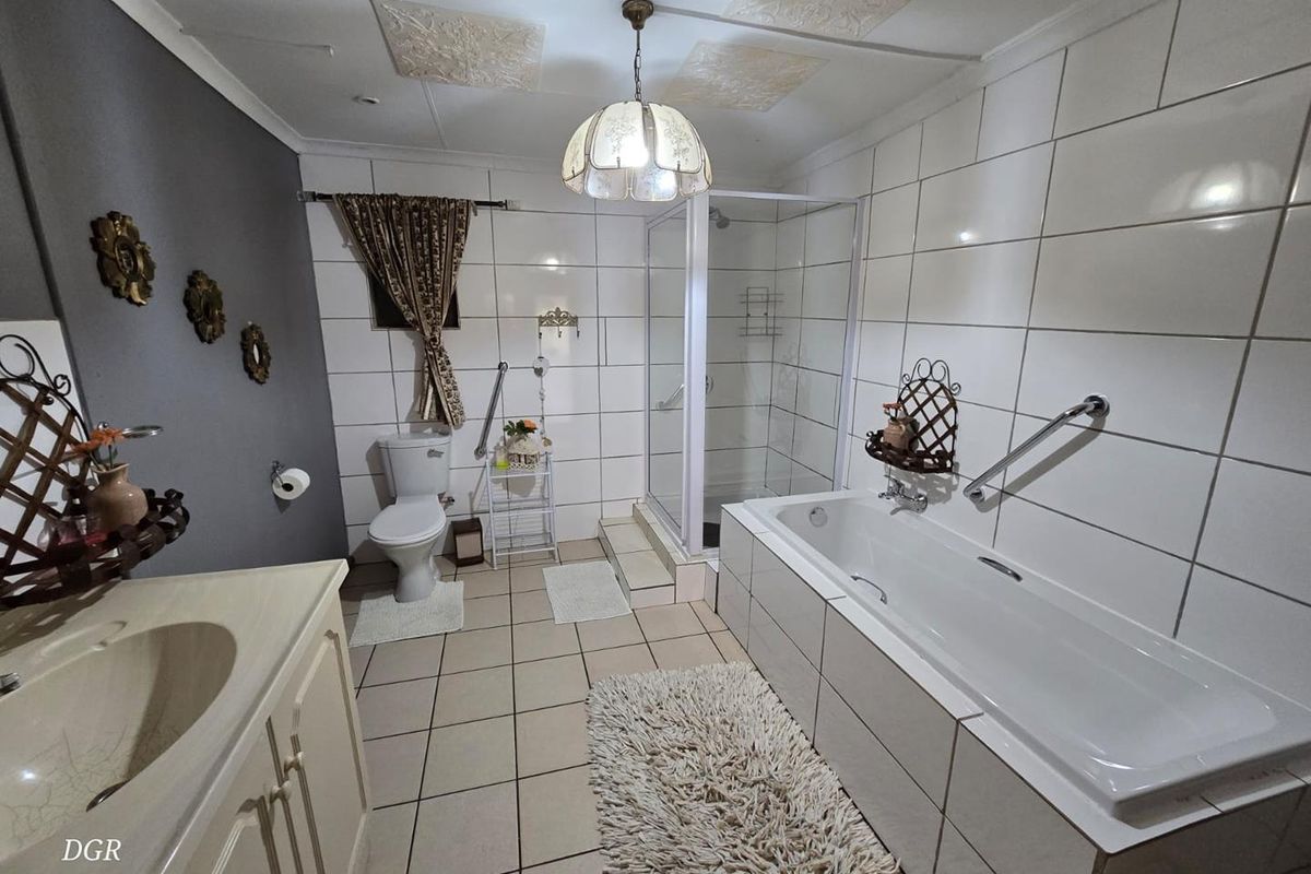 Exceptional Guesthouse: Luxury and Convenience in a Prime Location - Photo 4