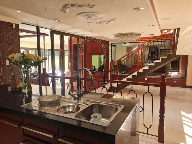 BIG FAMILY HOME IN SECURITY ESTATE - Photo 7