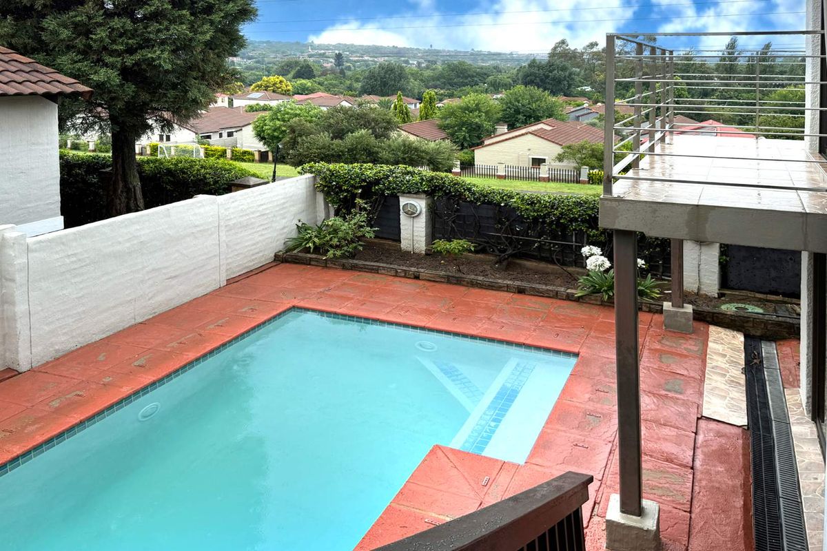 Three Bedroom Family Home in Excellent Waterford View Estate - Photo 3