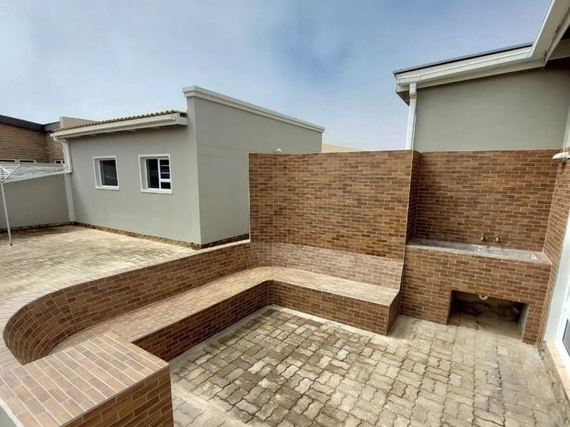 For Sale: Exquisite Home in Hentiesbaai's South Dune - Photo 4