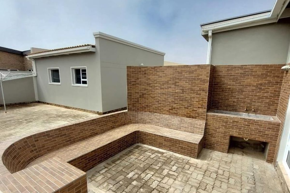 For Sale: Exquisite Home in Hentiesbaai's South Dune - Photo 4