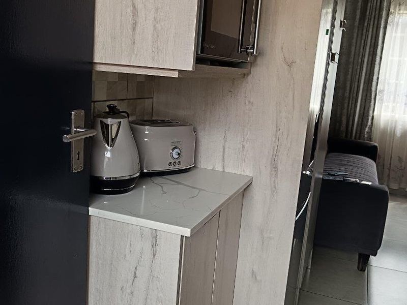 Charming Starter Home or Savvy Investment Opportunity! - Photo 6