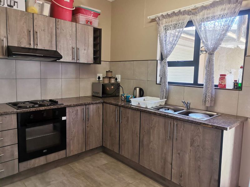 START UP PROPERTY - Photo 2