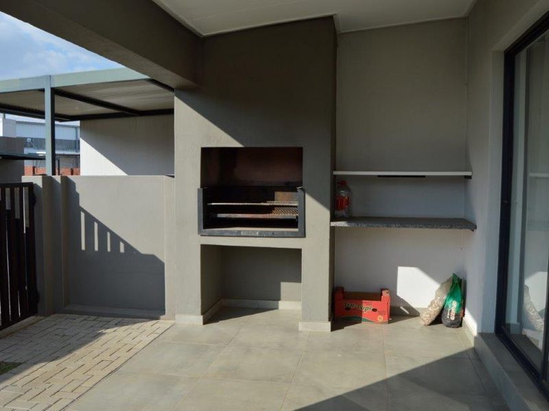 A Story of Home at De La Casa - Photo 7