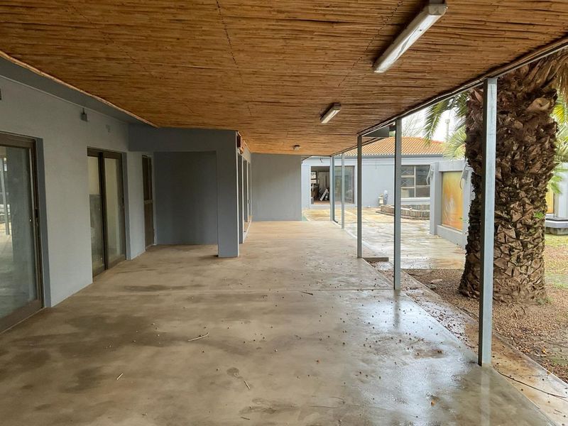 PRIME MULTI PURPOSE PROPERTY FOR SALE IN JOOSTENBERGVLAKTE - Photo 2