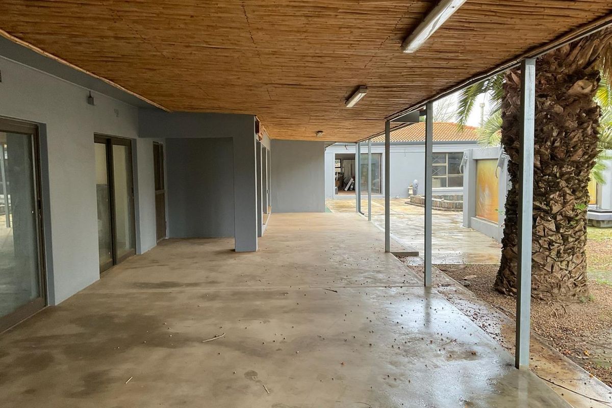 PRIME MULTI PURPOSE PROPERTY FOR SALE IN JOOSTENBERGVLAKTE - Photo 2