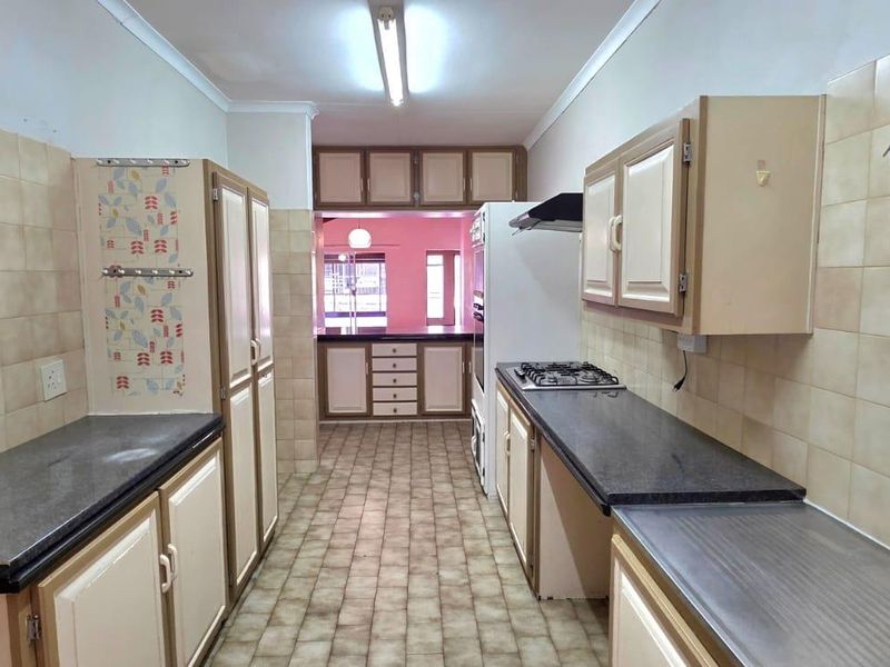 Townhouse at Eldoret Park - Photo 4