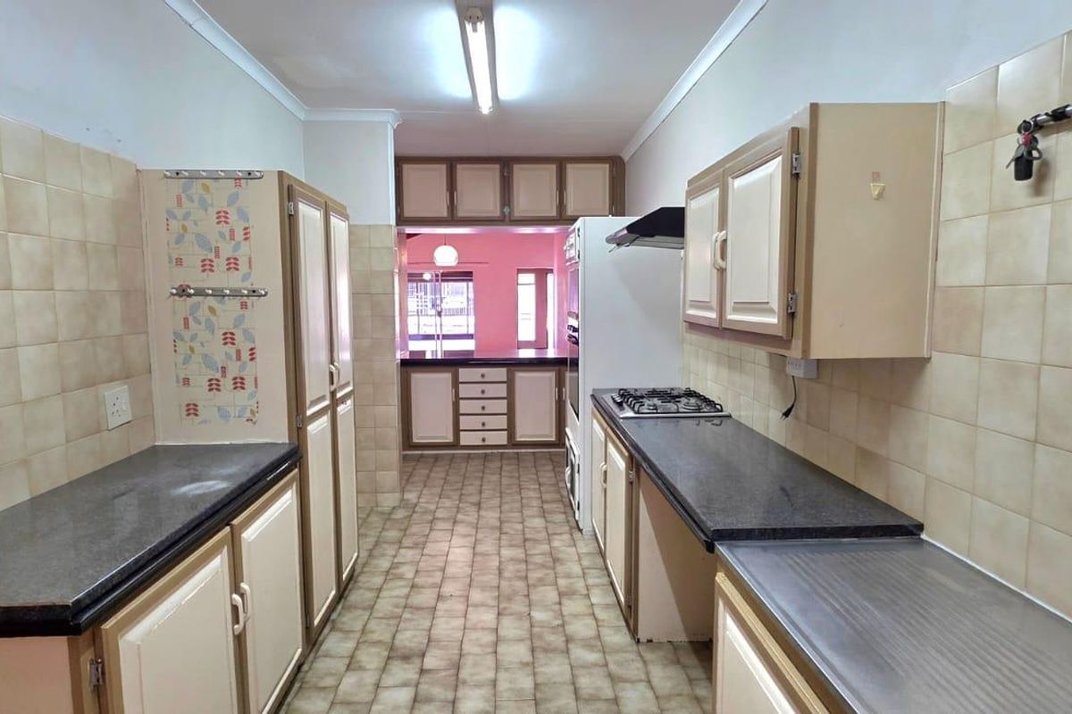 Townhouse at Eldoret Park - Photo 4