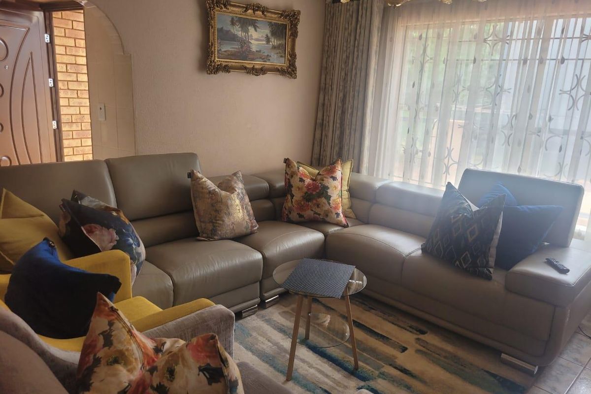 Family home - Photo 5