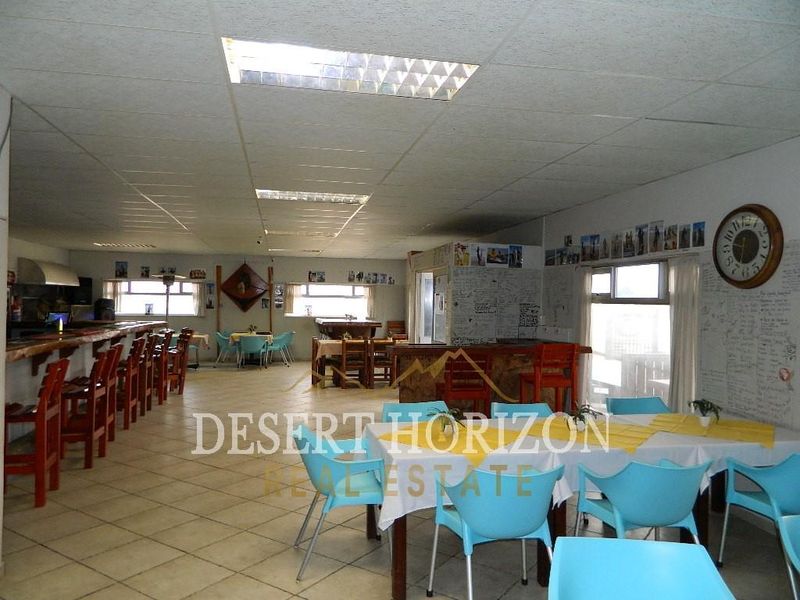 HENTIES BAY, CENTRAL | PUB AND GRILL FOR SALE - Photo 8