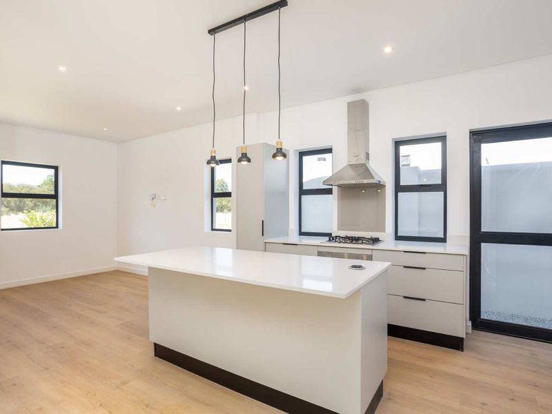 Three-bedroom House to Rent – Comfortable Modern Living - Photo 2