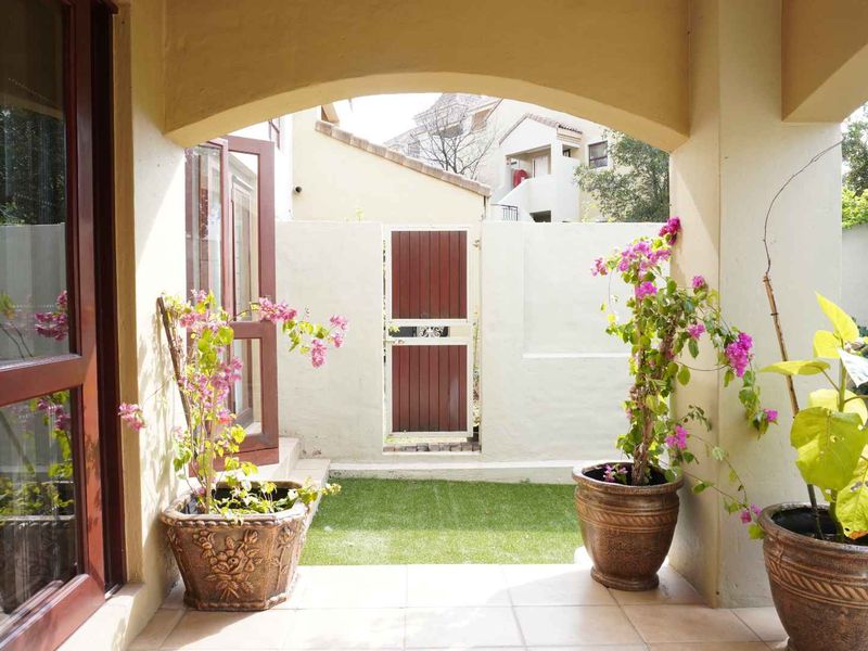 2 BED 1 BATH GARDEN APARTMENT MORNINGSIDE FOR SALE - Photo 5