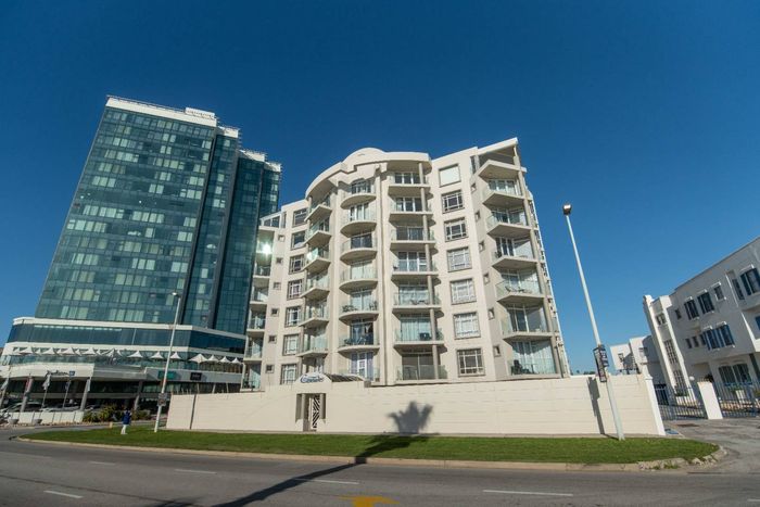 Property #2551020, Apartment For Sale in Summerstrand