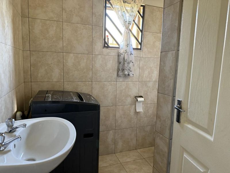 Charming 3-Bedroom Home – Move-In Ready - Photo 9