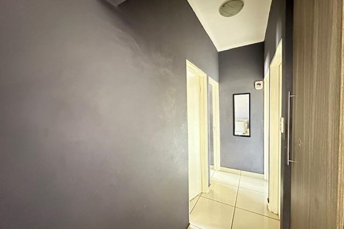 Modern 3-Bedroom Home for Sale in Heatherview, Akasia - Photo 5